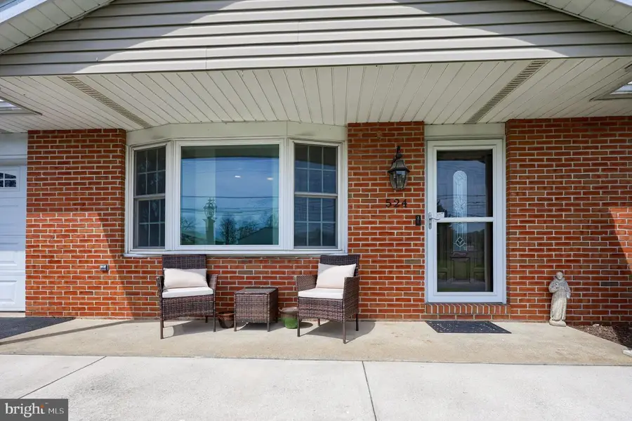 524 W Trout Run Rd, Ephrata, PA 17522 - #2