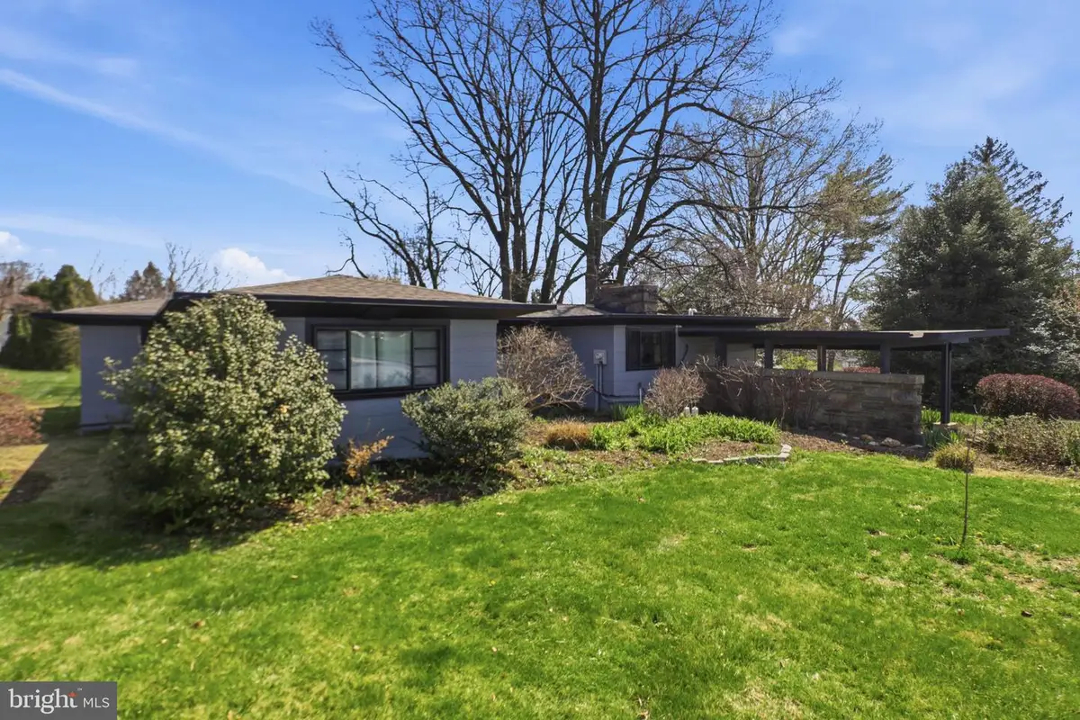 535 E Roseville Rd, Lancaster, PA 17601 - #1