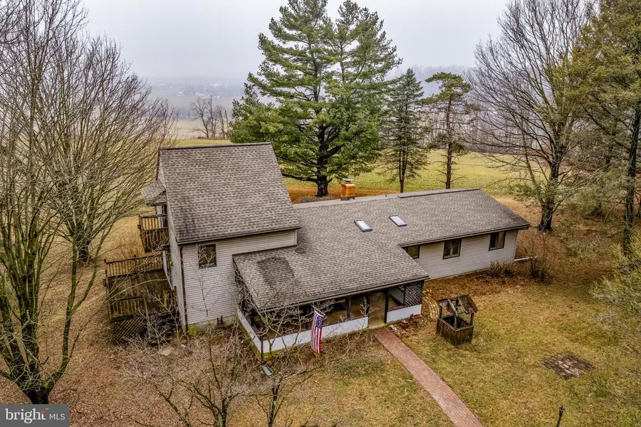 6276 Criswell Rd, Honey Brook, PA 19344 - #3