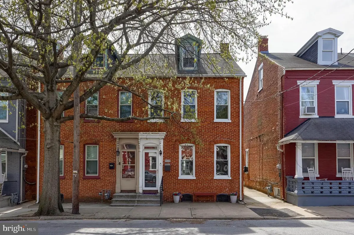 750 Locust St, Columbia, PA 17512 - #1