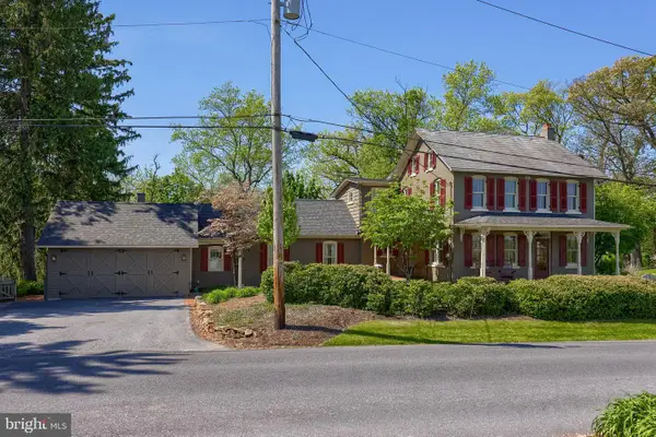 1522 Hunsecker Rd, BIRD IN HAND, PA 17505