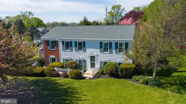 2451 Cypress Dr, LANCASTER, PA 17602