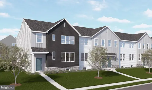 2 N Conifer Dr, ELIZABETHTOWN, PA 17022