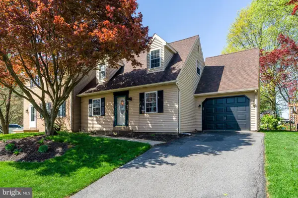 450 Daisy Ln, LANCASTER, PA 17602