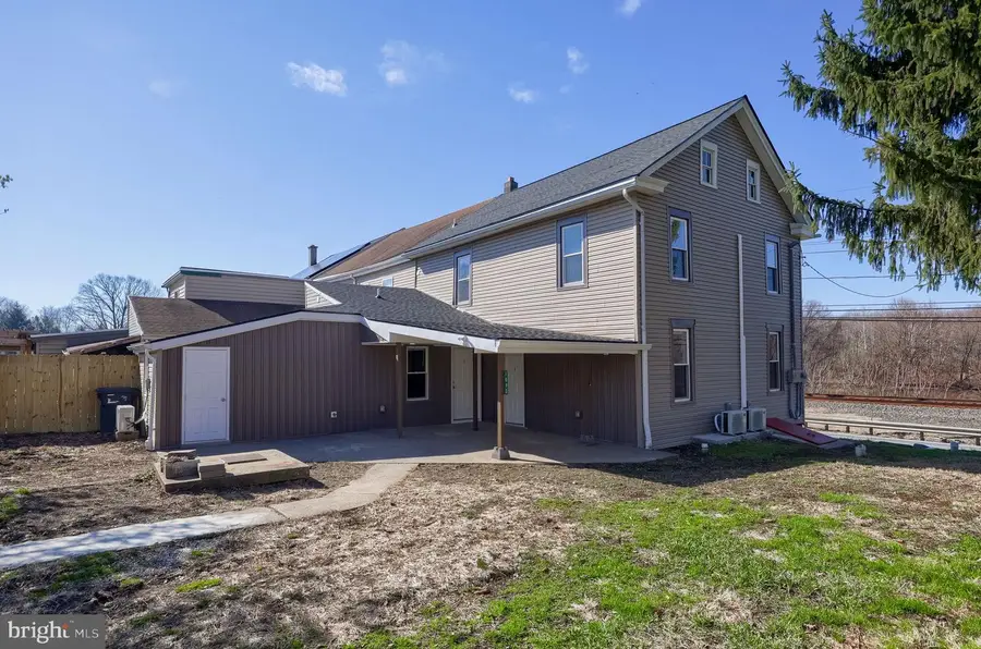 1890 Water St, Washington Boro, PA 17582 - #3