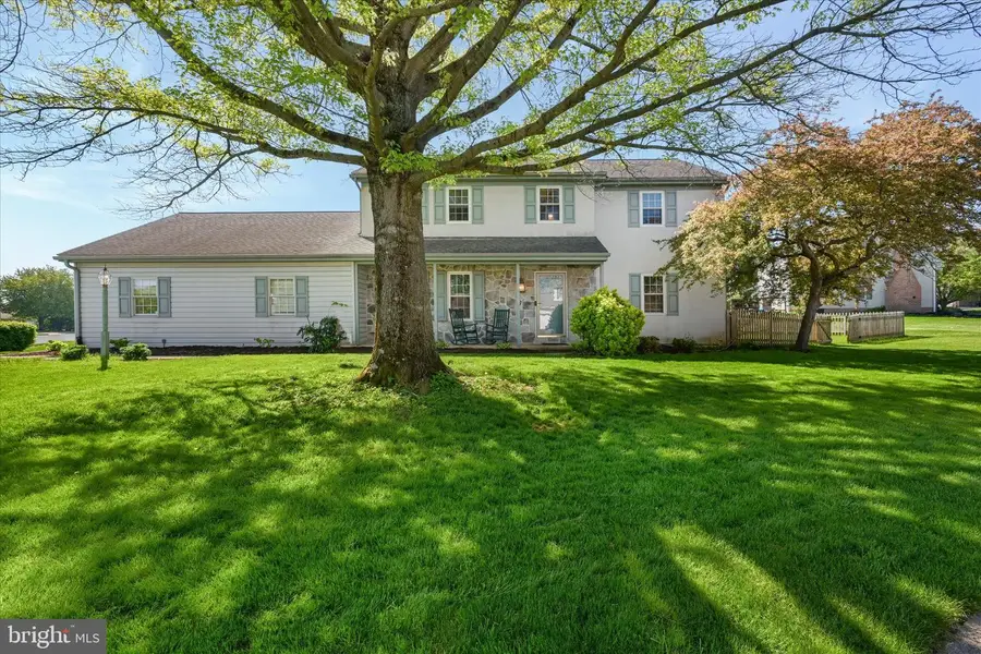 1032 Clearview Ave, Ephrata, PA 17522 - #2