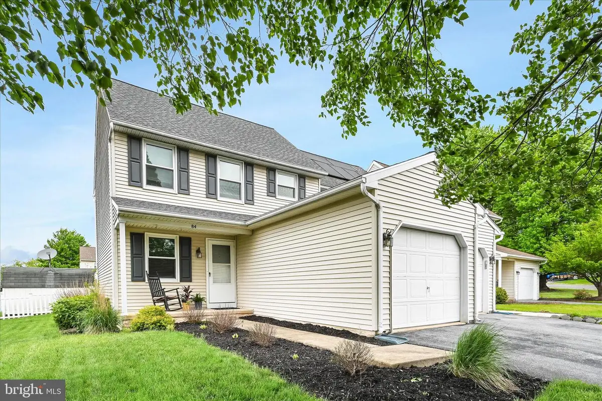 84 Red Stone Cir, Reinholds, PA 17569 - #1