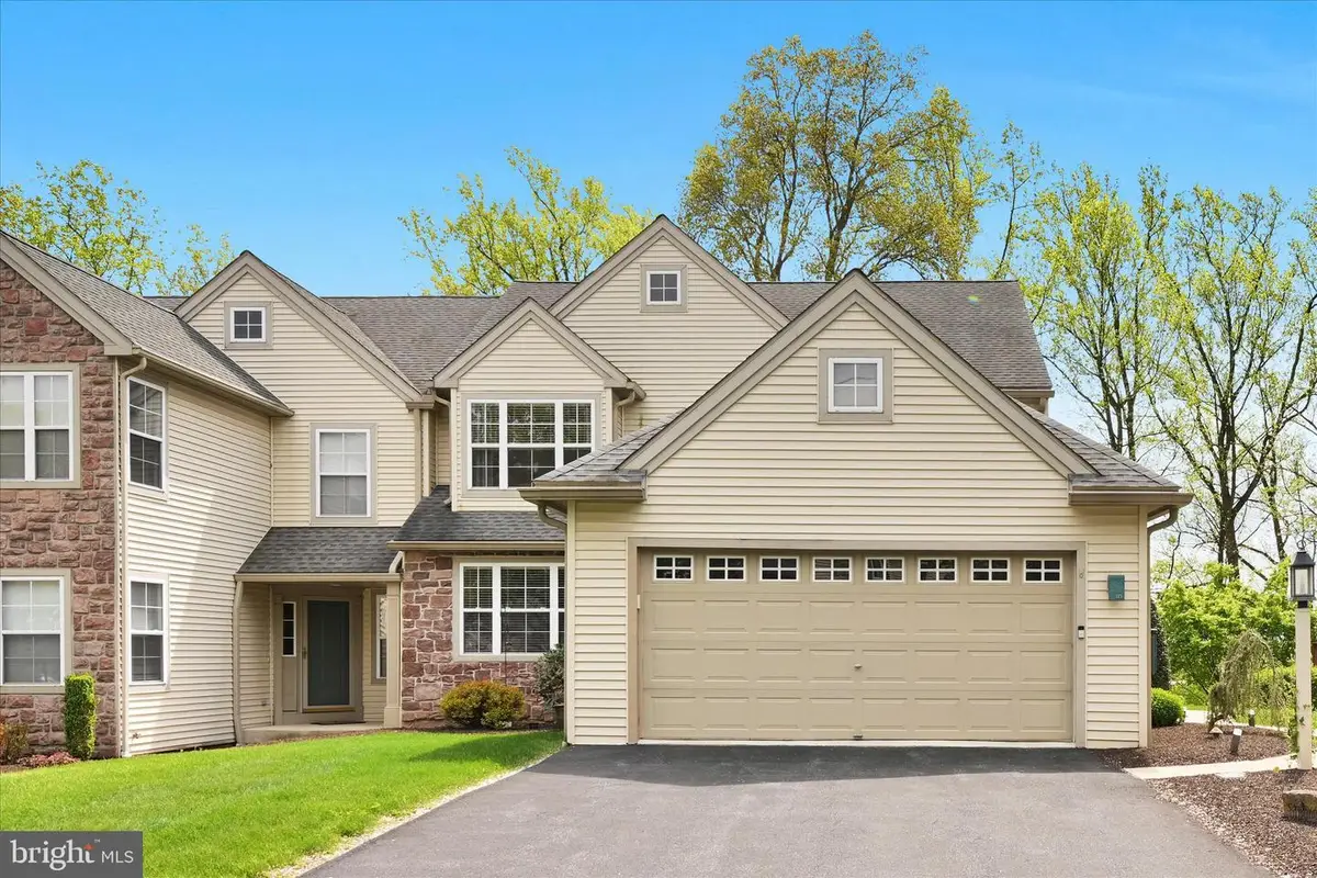 115 Hawk Valley Ln, Denver, PA 17517 - #1