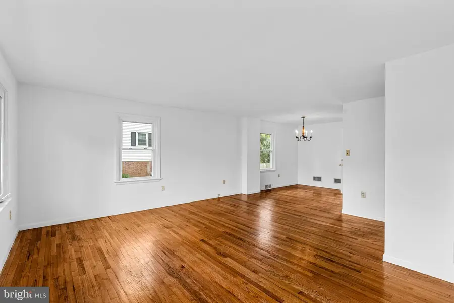 434 Spring Dr, Millersville, PA 17551 - #3