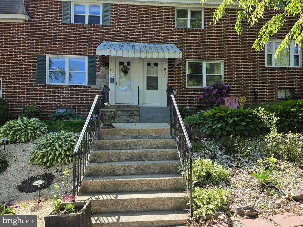 834 Wabank St, Lancaster, PA 17603 - #1
