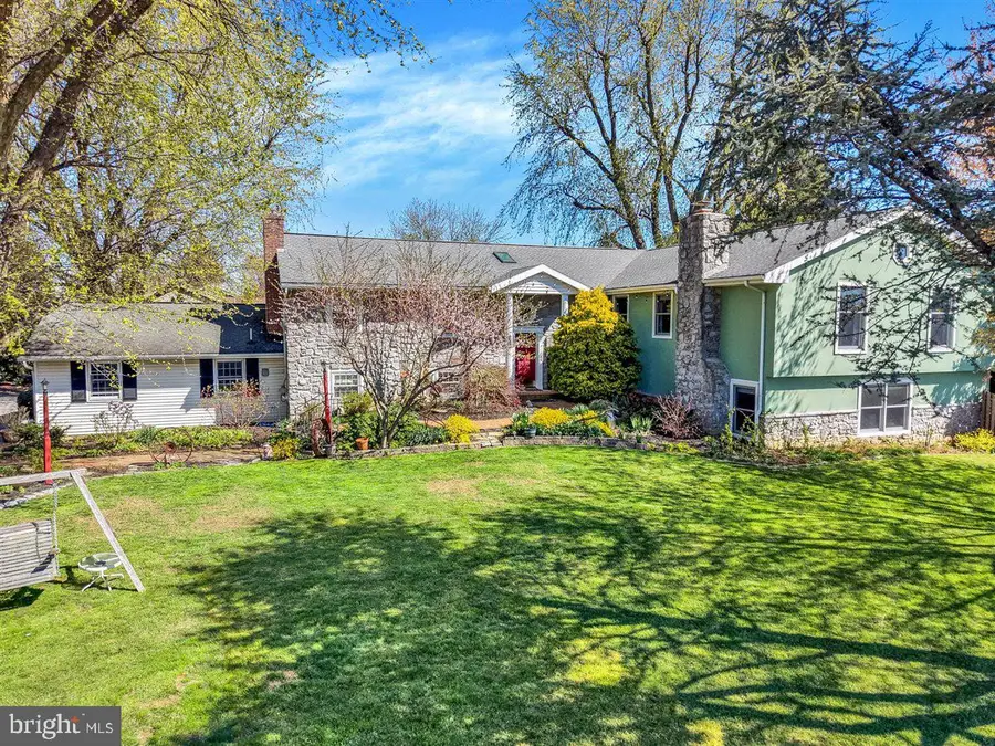 3705 E Newport Rd, Intercourse, PA 17534 - #2