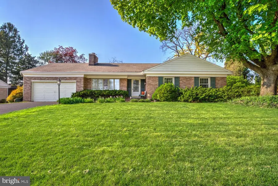 2113 Lyndell Dr, Lancaster, PA 17601 - #2