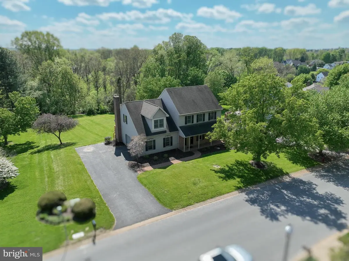 344 W Charlotte St, Millersville, PA 17551 - #1