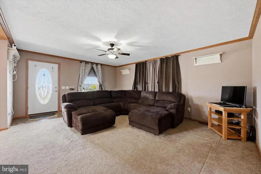 47 Makenna Ave, New Holland, PA 17557 - #3