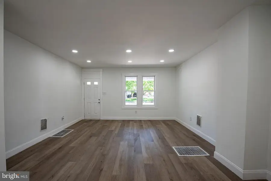 676 Columbia Ave, Lancaster, PA 17603 - #3