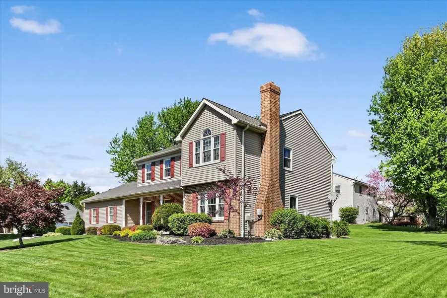 30 Edgewood Dr, Lititz, PA 17543 - #3