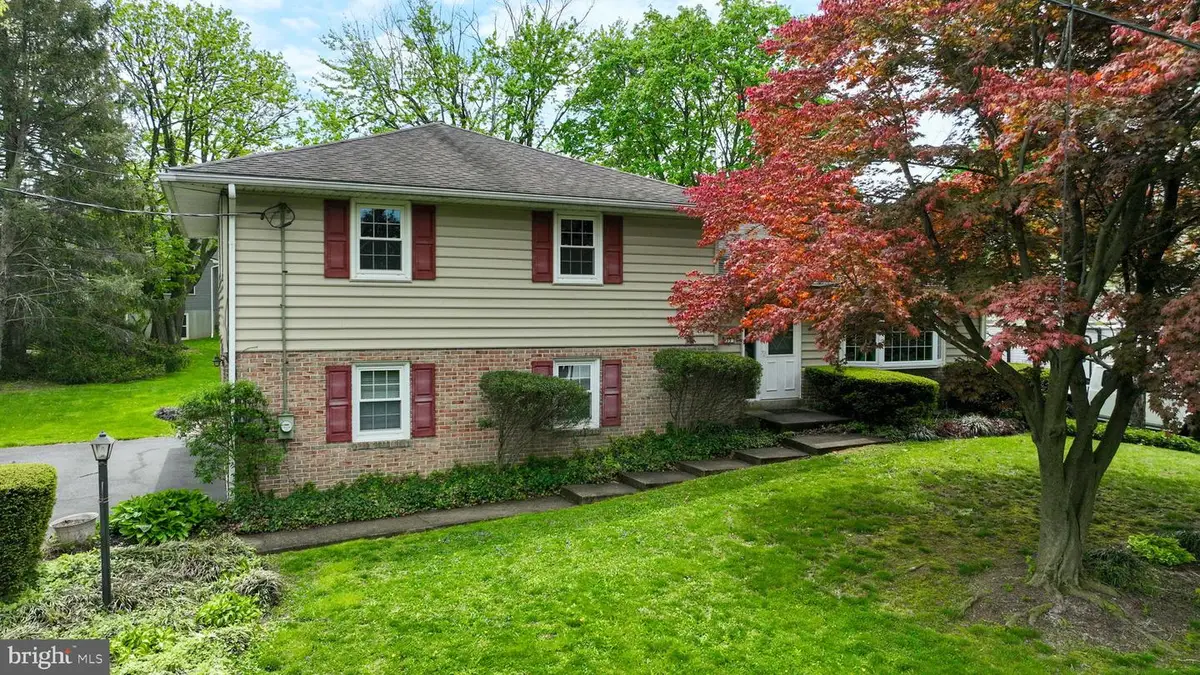 33 Woodland Ave, Lititz, PA 17543 - #1