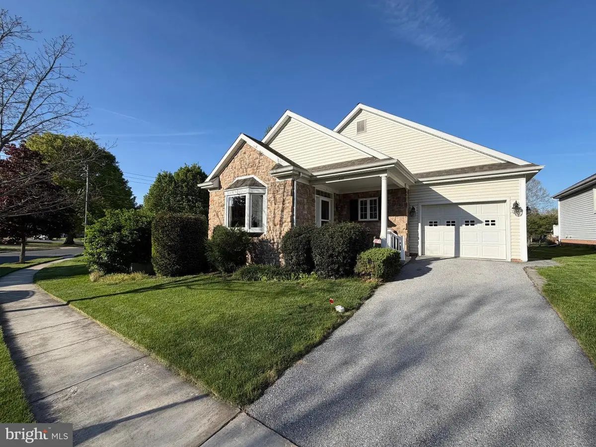 428 Haymarket Ln, Lititz, PA 17543 - #1