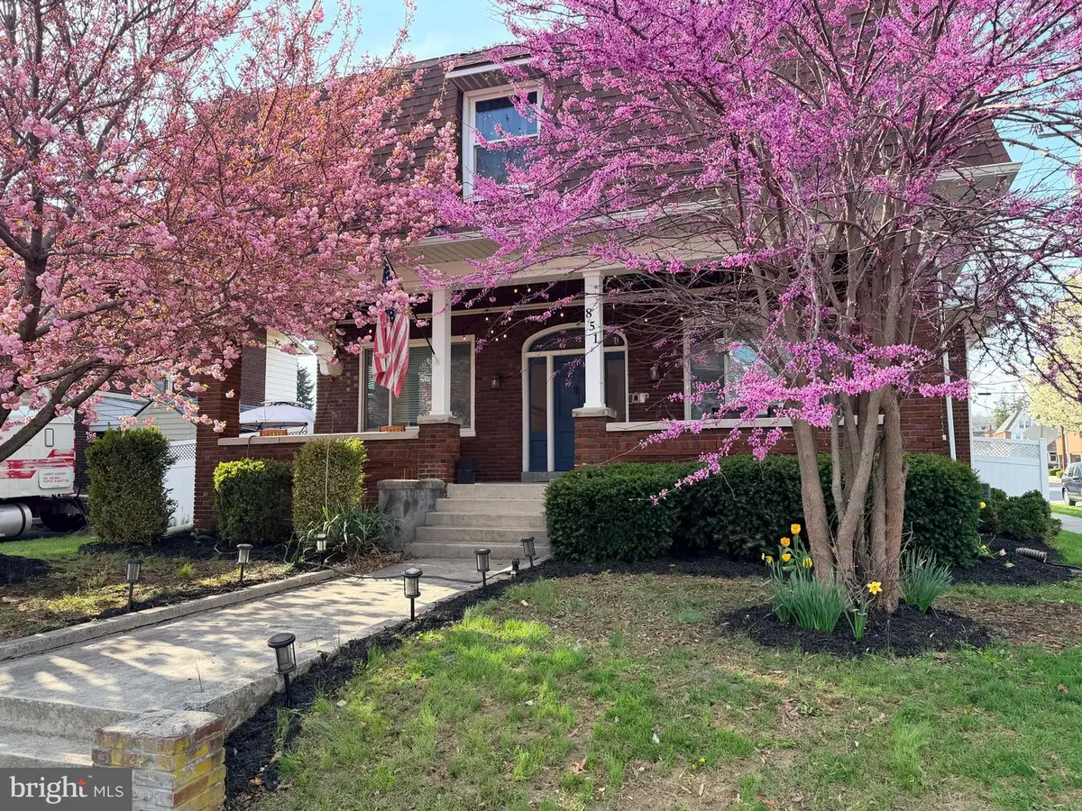 851 Locust St, Columbia, PA 17512 - #1