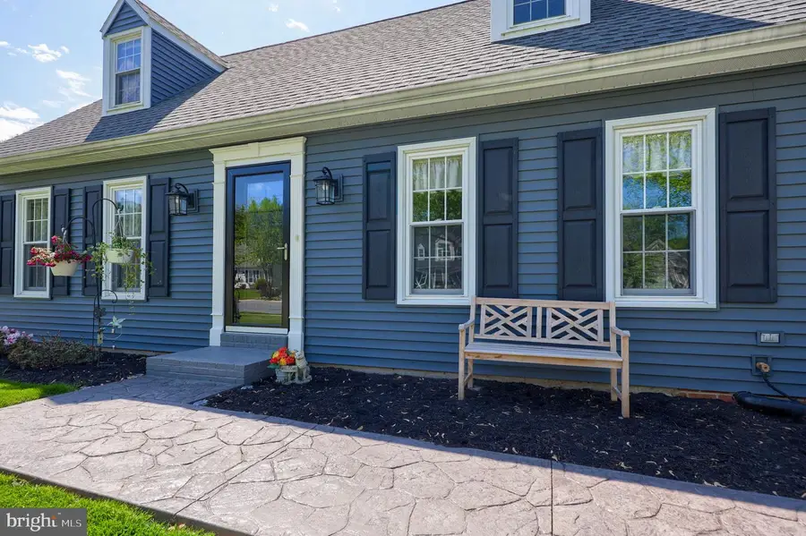 322 Powell Dr, Lancaster, PA 17601 - #2