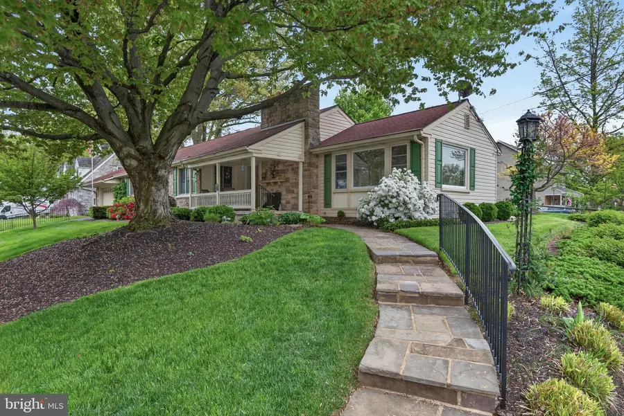 102 E Third Ave, Lititz, PA 17543 - #2