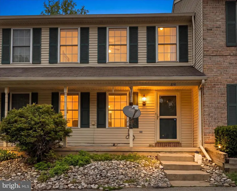 816 Rockwood Dr, Elizabethtown, PA 17022 - #2