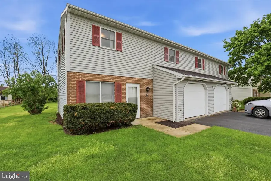 107 N Line Rd, Stevens, PA 17578 - #2