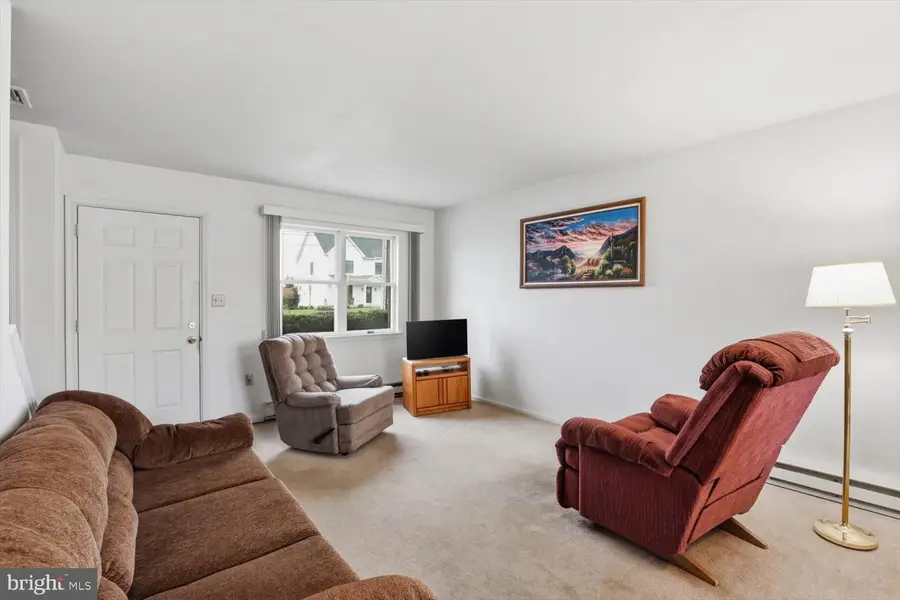 107 N Line Rd, Stevens, PA 17578 - #3