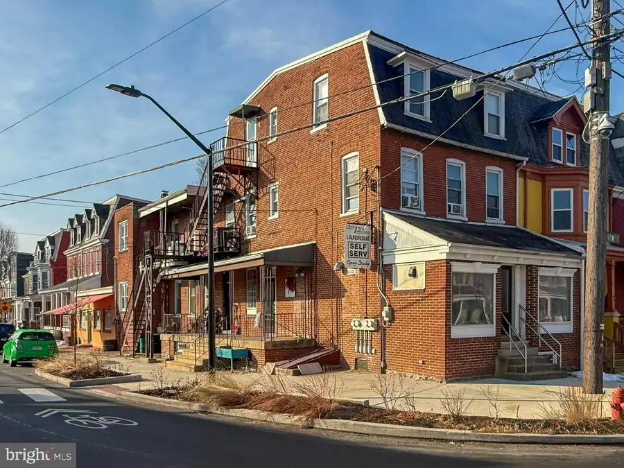 352 E New St, Lancaster, PA 17602 - #2