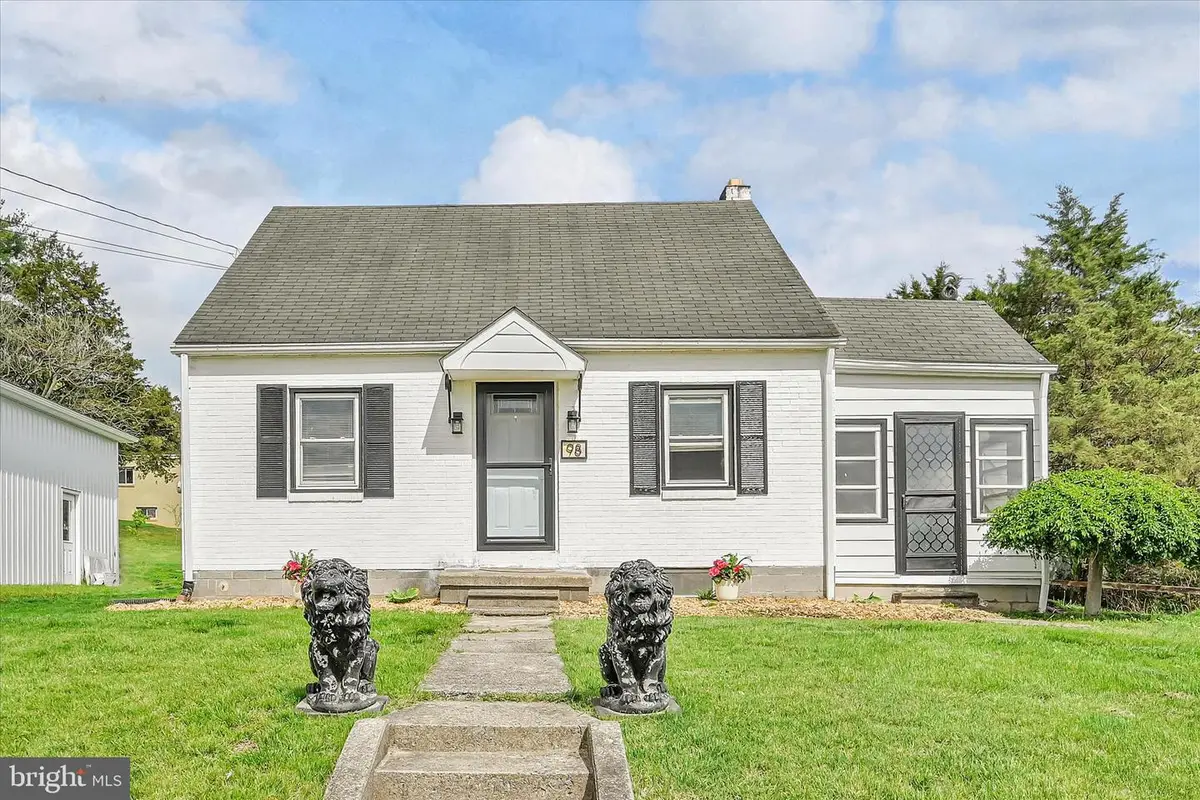 98 Mechanic, Reinholds, PA 17569 - #1