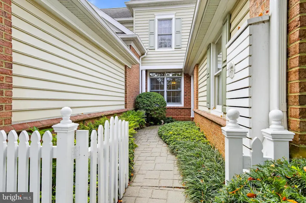 634 Northfield Rd, Lititz, PA 17543 - #1