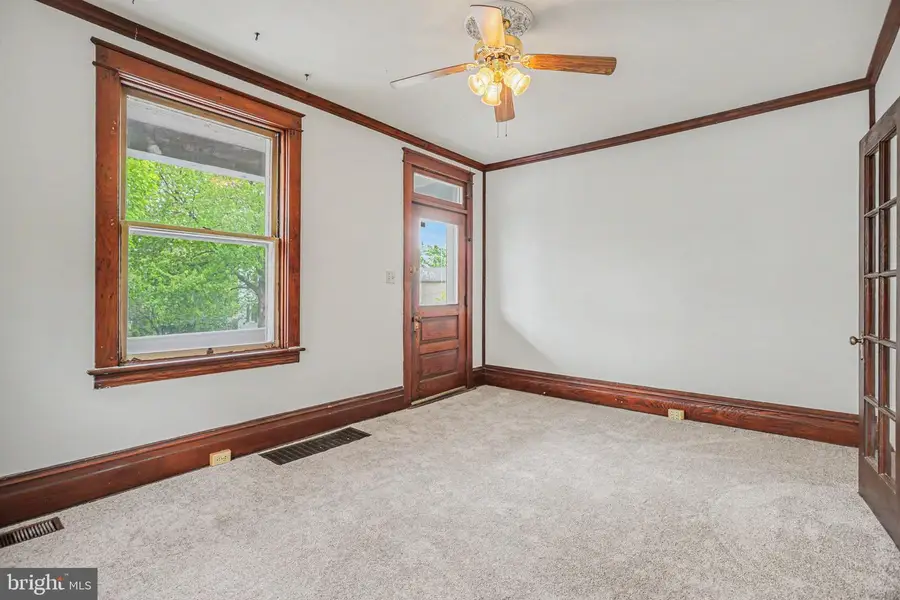 122 S Cedar St, Lititz, PA 17543 - #3