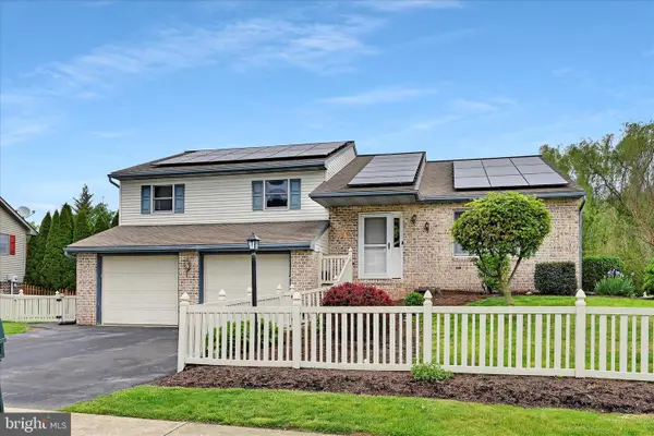 205 Roosevelt Cir, EPHRATA, PA 17522