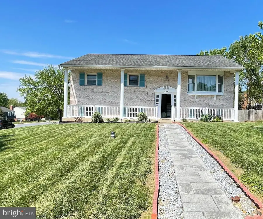 2209 Bob White Ln, Lancaster, PA 17601 - #2