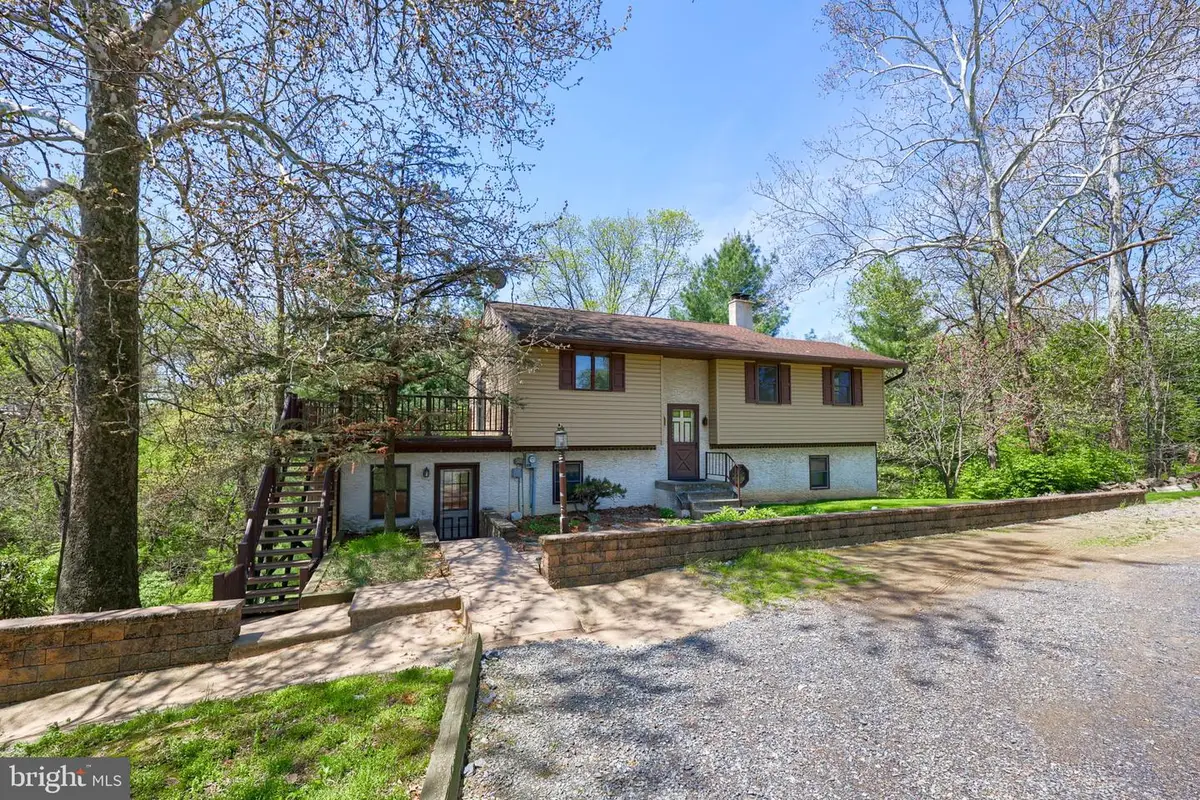 242 Skyview Ln, Lititz, PA 17543 - #1