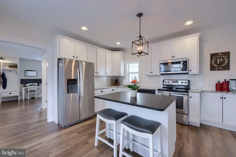 1971 New St, East Petersburg, PA 17520 - #2