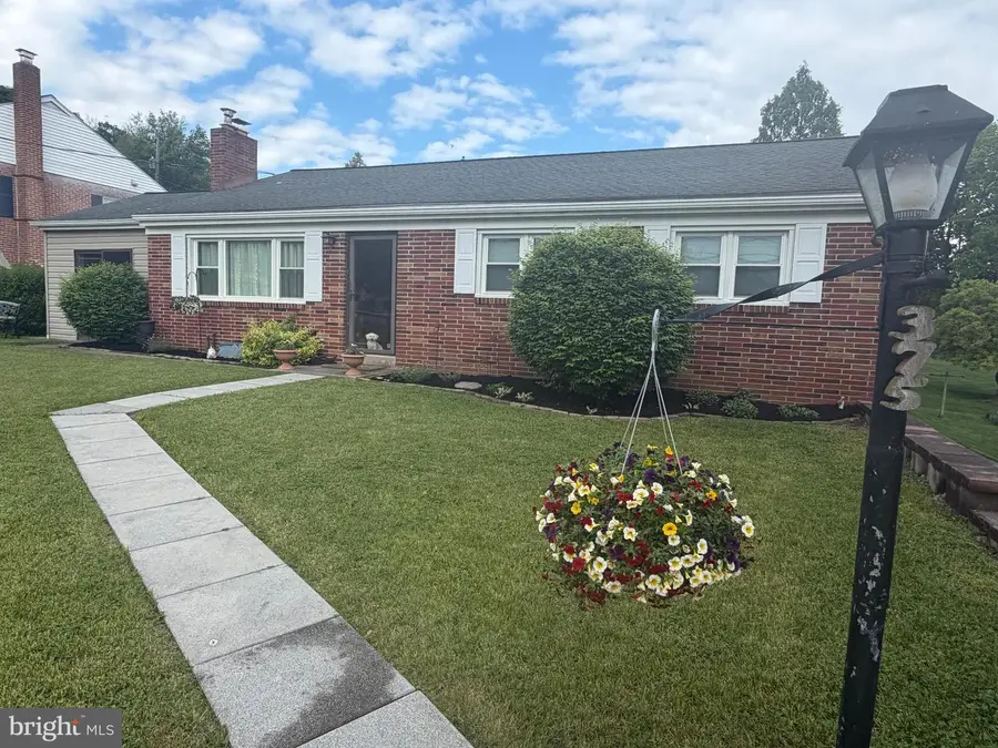 375 Kinderhook Rd, Columbia, PA 17512 - #2