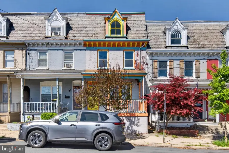 22 N Pine St, Lancaster, PA 17603 - #2