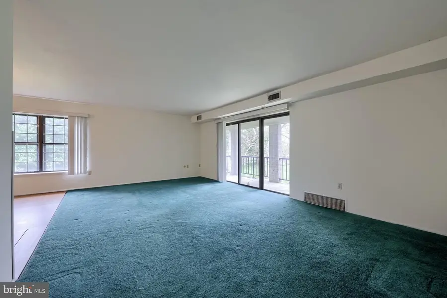 121 Valleybrook Dr, Lancaster, PA 17601 - #3