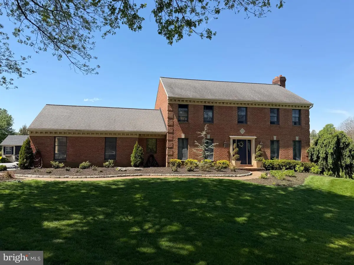 4 Apache Cir, Conestoga, PA 17516 - #1