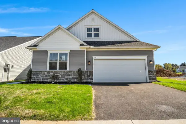 107 Field Lane, MILLERSVILLE, PA 17551