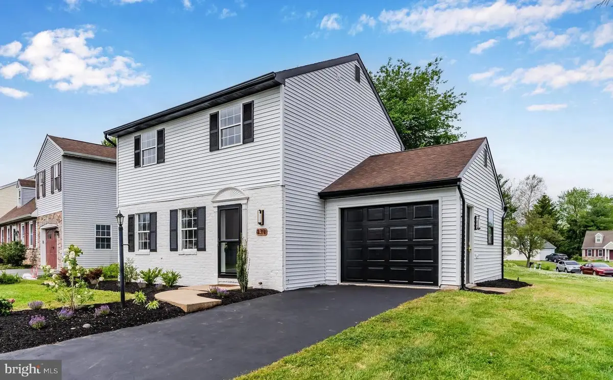 439 Coreopsis Dr, Lancaster, PA 17602 - #1