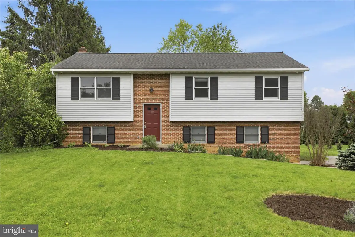 42 Pinewood Ave, Lititz, PA 17543 - #1