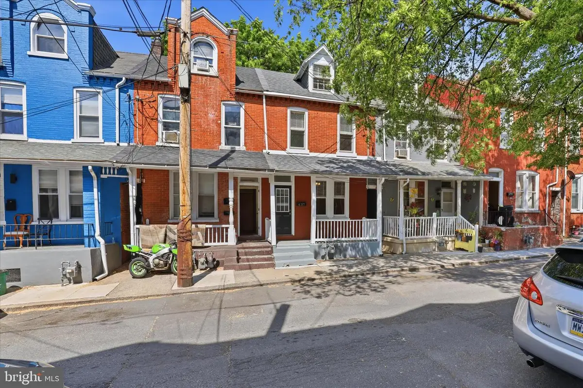 437 S Christian St, Lancaster, PA 17602 - #1