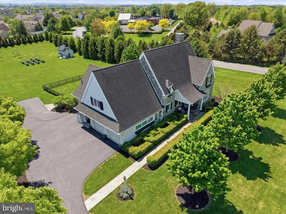 640 Snyder Rd, Lititz, PA 17543 - #1