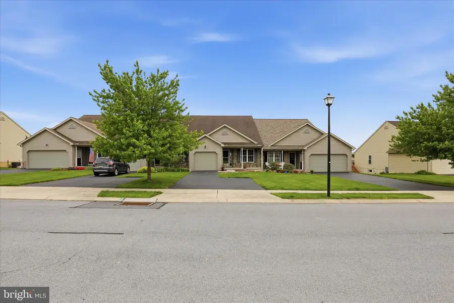 463 Thrush Dr, Manheim, PA 17545 - #2