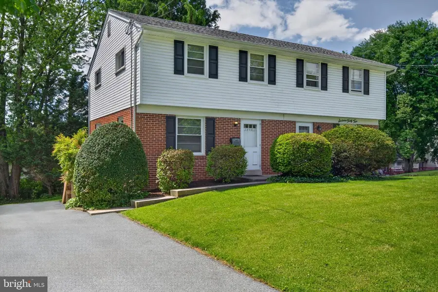 1638 Temple Ave, Lancaster, PA 17603 - #2