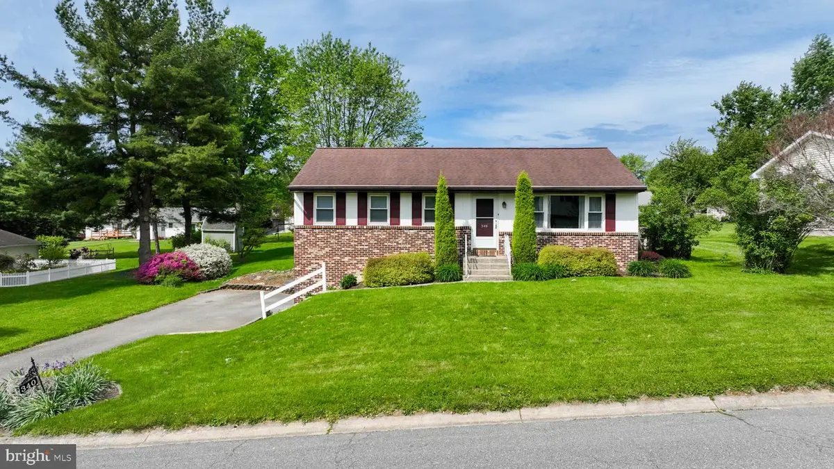 340 Curby Dr, Mountville, PA 17554 - #1