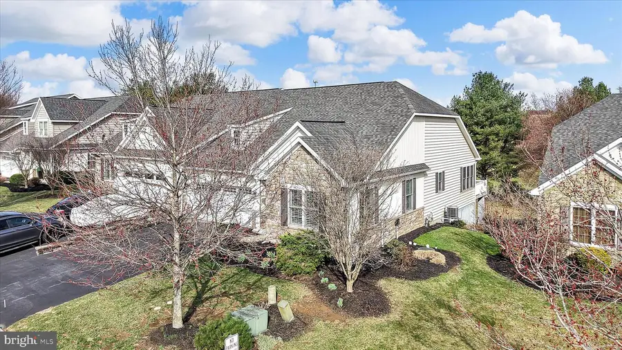 112 Sawgrass Dr, Millersville, PA 17551 - #2