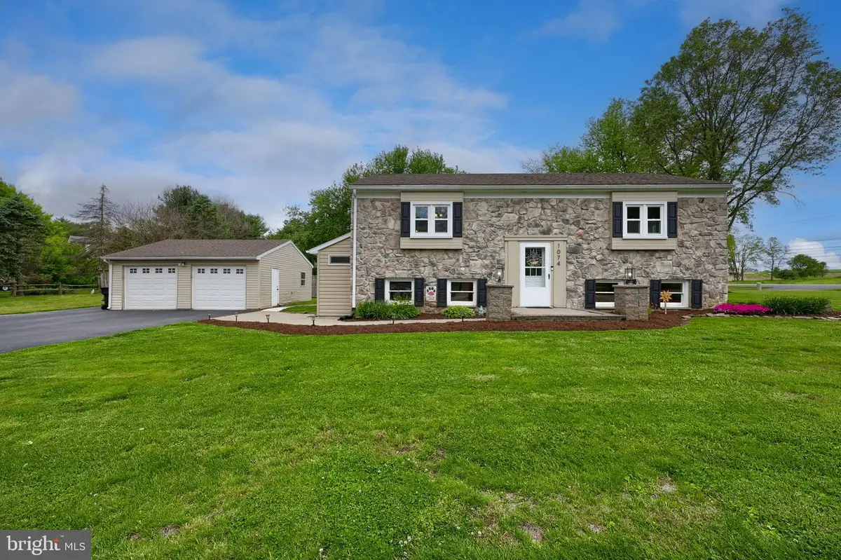 1074 Hearthstone Rd, Lancaster, PA 17603 - #1